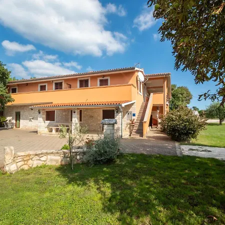 Iva-1 By Interhome Апартаменты *