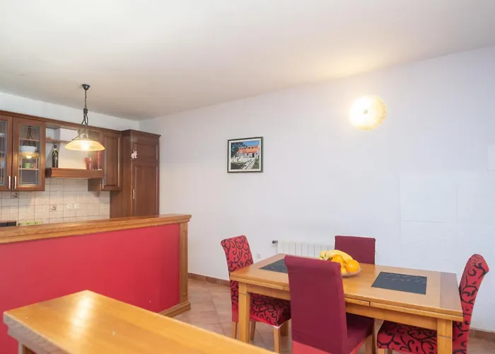 Iva-1 By Interhome Apartman *