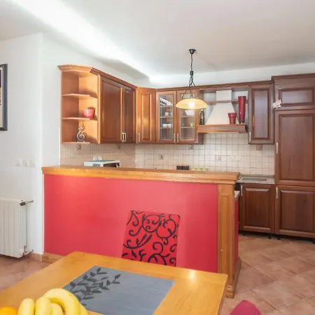 Iva-1 By Interhome *