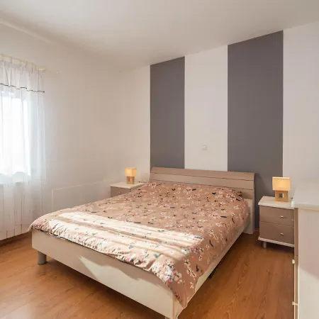 Apartment Iva-1 By Interhome *
