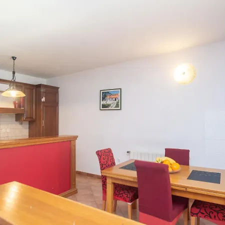 Iva-1 By Interhome 아파트 *